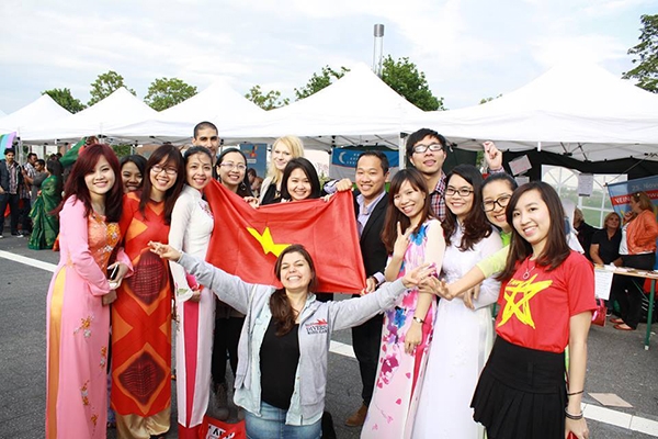 Du học sinh Hàn Quốc ra làm gì